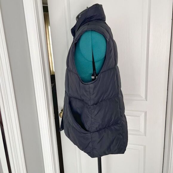 Lands' End Quilted Goose Down Feather Button Pocked Zip Sleeveless Puffer Vest - Picture 5 of 8